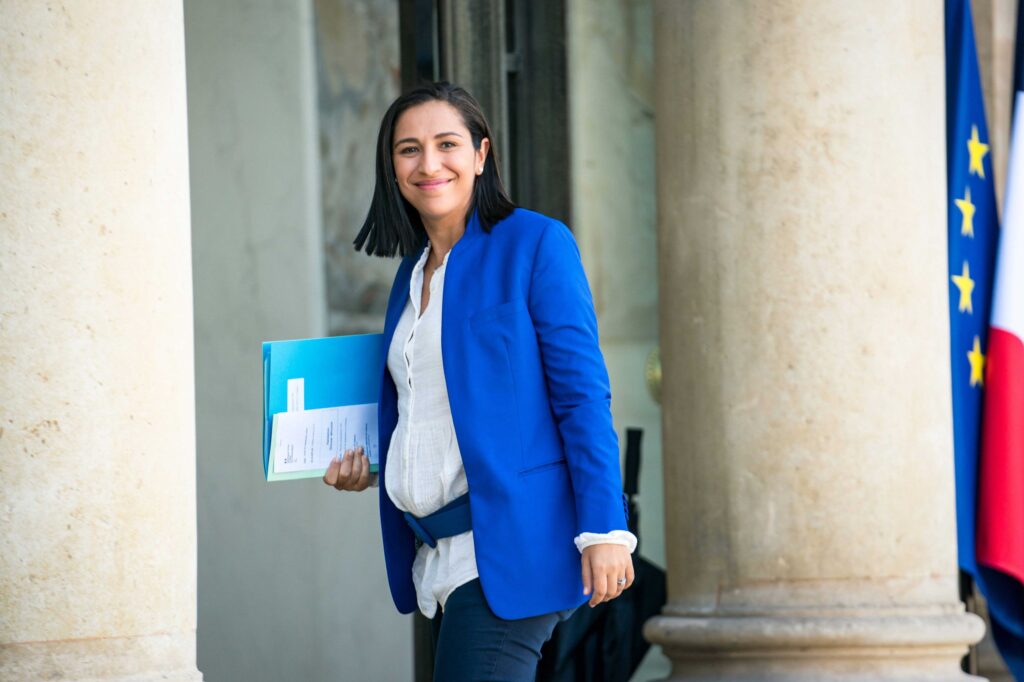 Sarah El Haïry est nommée Haut-commissaire à l’Enfance, un rôle clé pour structurer les politiques publiques en faveur des enfants en France.